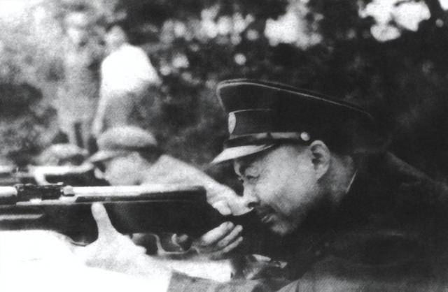 下了道命令罗舜初劝道:彭总千万不能打开元棋牌网站55年彭德怀视察福建时(图3) 下了道命令罗舜初劝道:彭总千万不能打开元棋牌网站55年彭德怀视察福建时(图3)